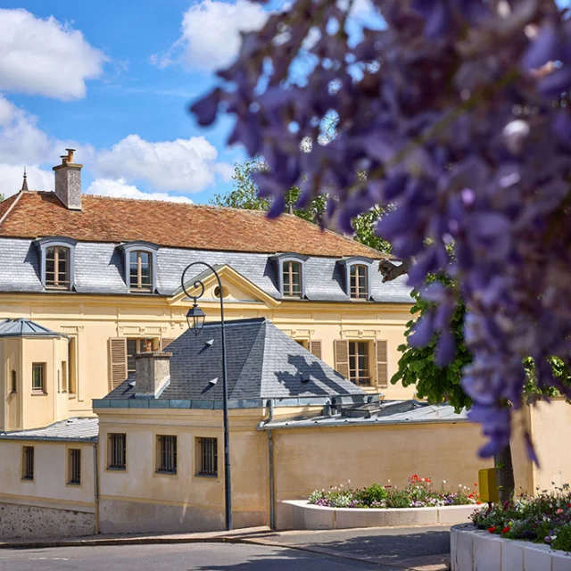 Nicolas Vercellino Mairie De Chambourcy Facade