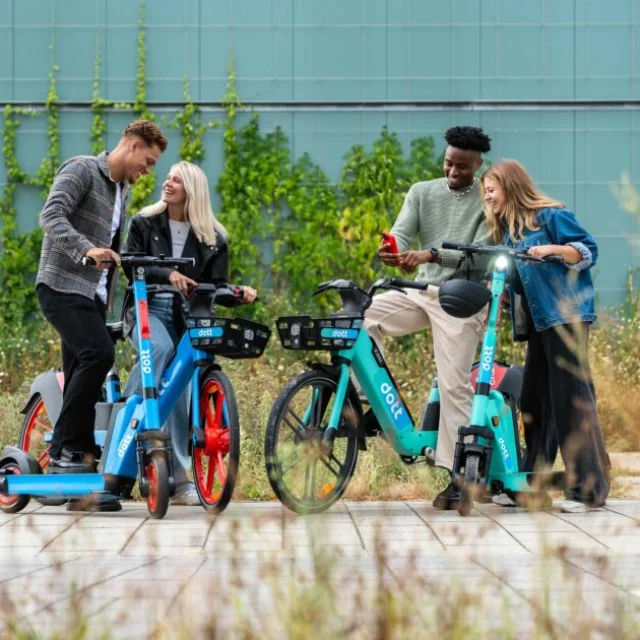 Trottinettes électriques DOTT